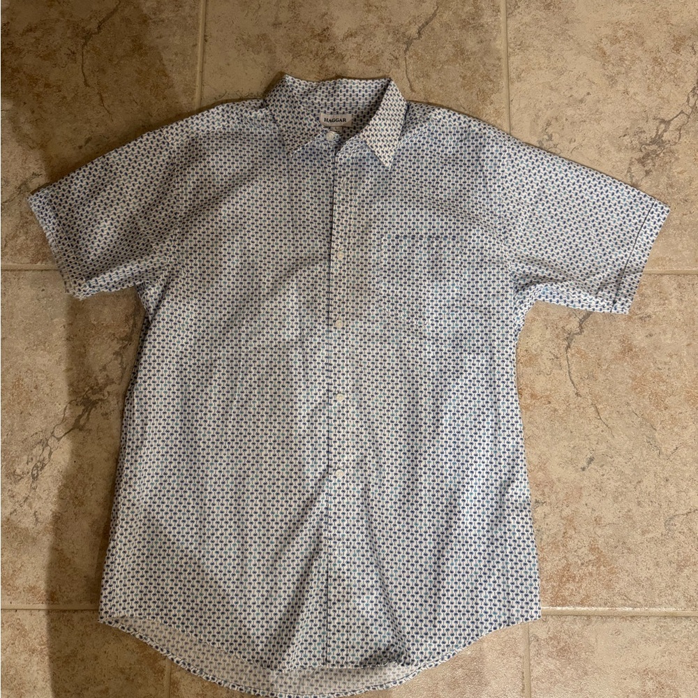 Haggar White and Blue Patterned Casual Shirt